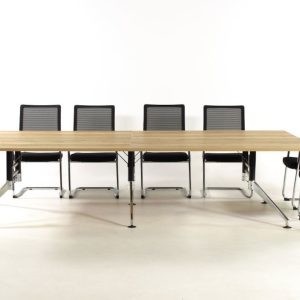 SIGN vergadertafel 480x160 cm Scandinavisch eiken zwart chroom; stoelen niet inbegrepen