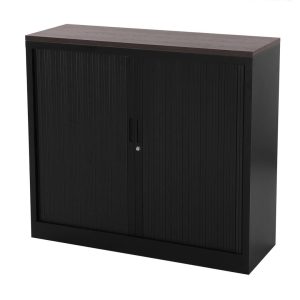 STOR roldeurkast 120×43×107,5 cm zwart met topblad donker sepia