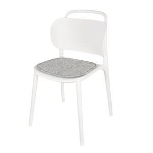Lichtgrijs REPP-zitkussen afgebeeld op een witte REPP-stoel; stoel niet inbegrepen