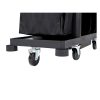 Rubbermaid zwarte bumpers gemonteerd op housekeepingwagen ter illustratie